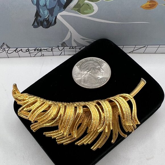 Pastelli Gold Feather Brooch - Picture 4 of 6